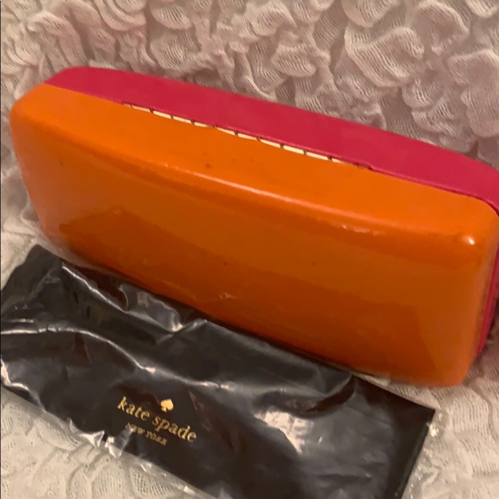 KATE SPADE HARD CASE GLASSES CASE - Picture 6 of 6
